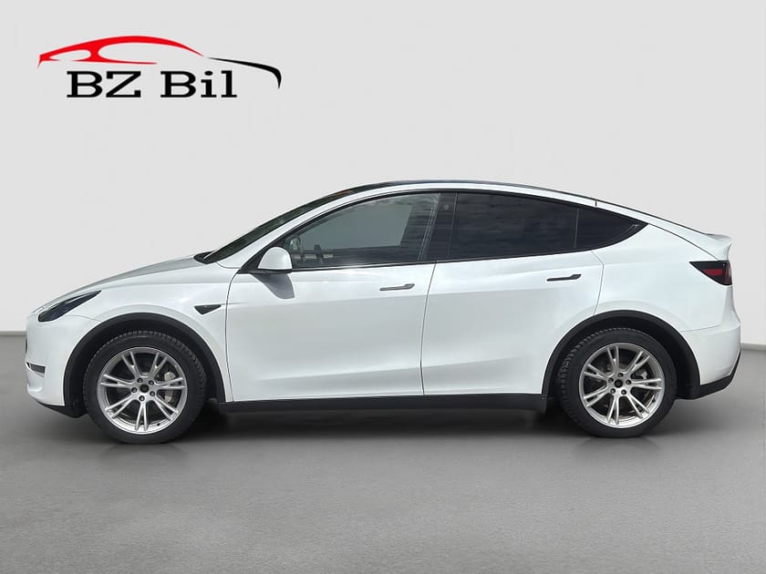 Bild 2 av Tesla Model Y Long Range AWD Autopilot Pano Drag Moms