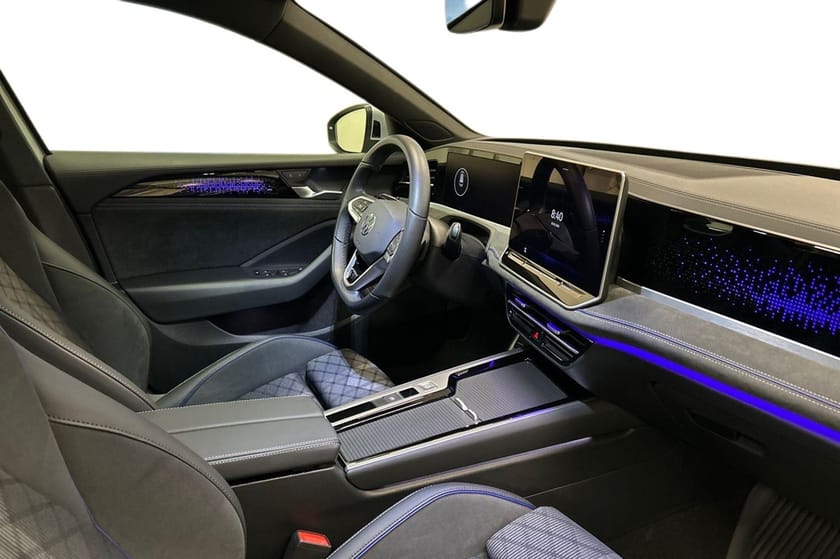 Bild 5 av Volkswagen Passat Sportscombi 2.0 TDI 193hk 4M R-Line Värmare Drag IQ-Light
