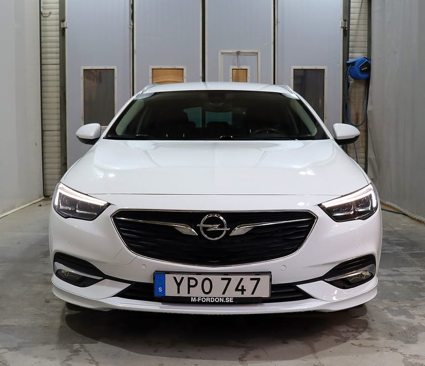 Bild 2 av Opel Insignia Sports Tourer 1,5 Turbo / OPC-Line /Navi/Drag