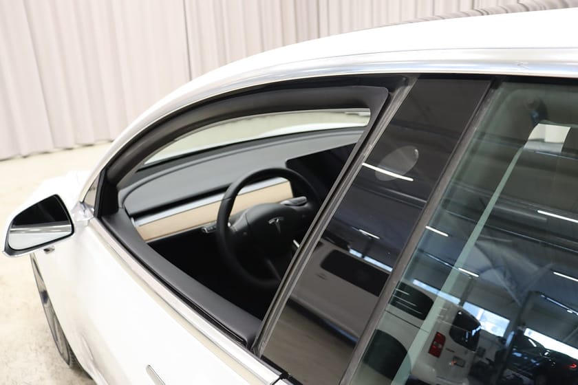 Bild 4 av Tesla Model 3 Standard Range Plus 5300Mil Svensksåld