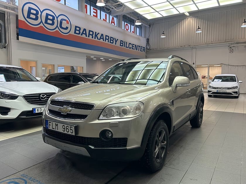 Bild 1 av Chevrolet Captiva 3.2 V6 AWD PDC/ 7-sits/Skinn/ Endast 9182 Mil