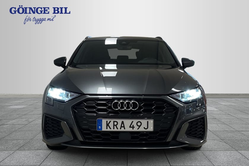 Bild 3 av Audi A3 Sportback 45 TFSI e S-Tronic S-line/ Black app./ Plug-in/ Adap. farth/ Carplay