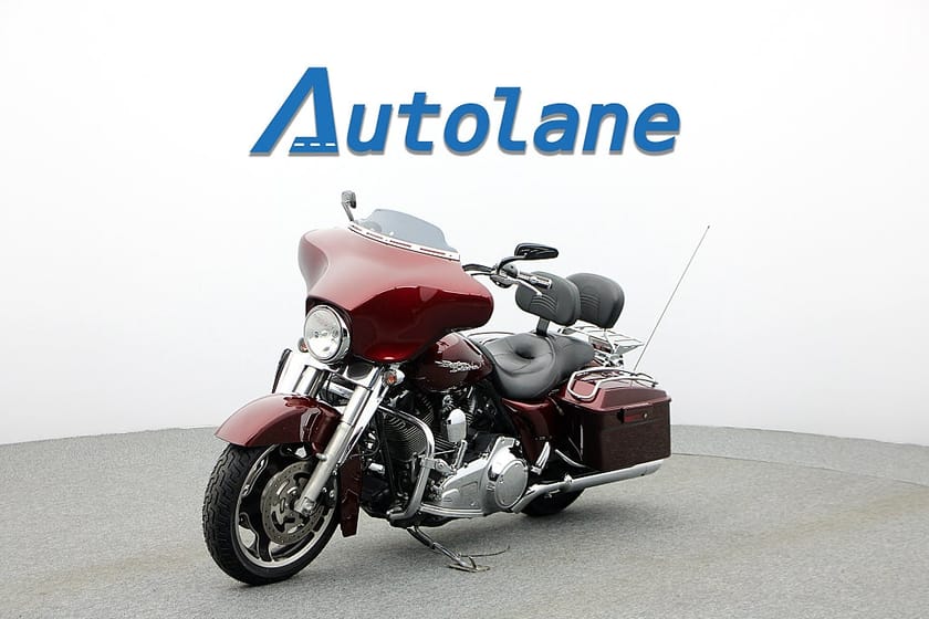 Bild 4 av Harley-Davidson Street Glide Glide* Dr Jekyll och Mr Hyde +Mappad