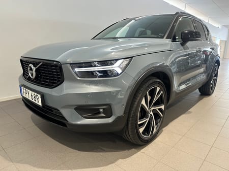 Volvo XC40 D4 AWD R-Design/ 360 Kamera/ Dragkrok/Panoramatak