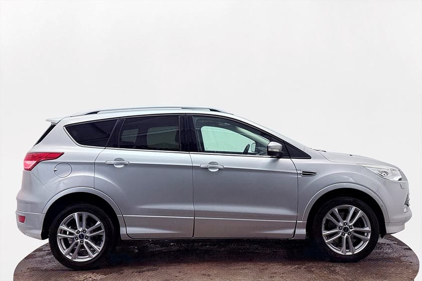 Bild 5 av Ford Kuga 2.0 TDCi AWD Aut Drag Pano Läder SONY Keyless 180hk