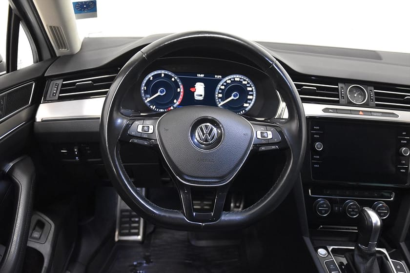 Bild 2 av Volkswagen Passat Alltrack 2.0 TDI Drag D-Värm Cockpit Rattv Skinn