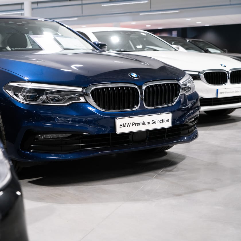 Premium Selection & MINI Next bakgrundsbild