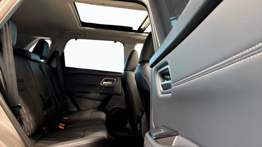 Bild 5 av Nissan X-Trail e-4ORCE TEKNA PLUS, E-POWER, 4WD, PANO, 7-SITS