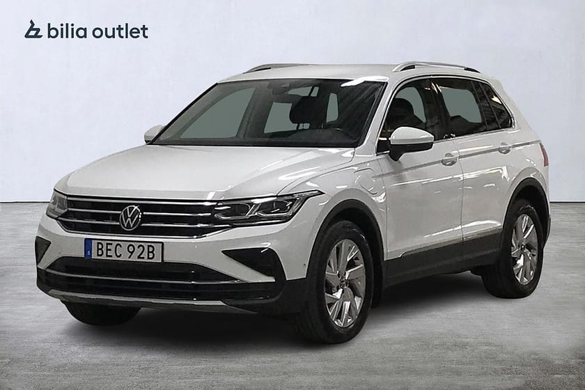 Bild 1 av Volkswagen Tiguan eHybrid 1.4 TSI Elegance DSG 245hk Cockpit Drag B-kam