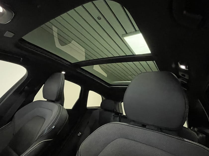 Bild 2 av Volvo XC60 Recharge T6 R-Design Drag 360 Kamera Panorama Google