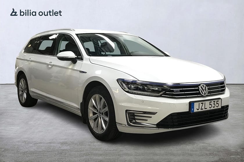 Bild 4 av Volkswagen Passat Variant GTE 1.4 TSI Executive DSG 218hk Cockpit Drag Backkamera
