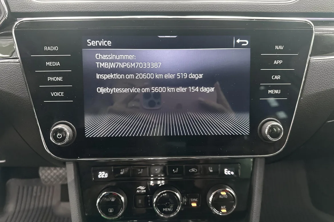 picture of a car