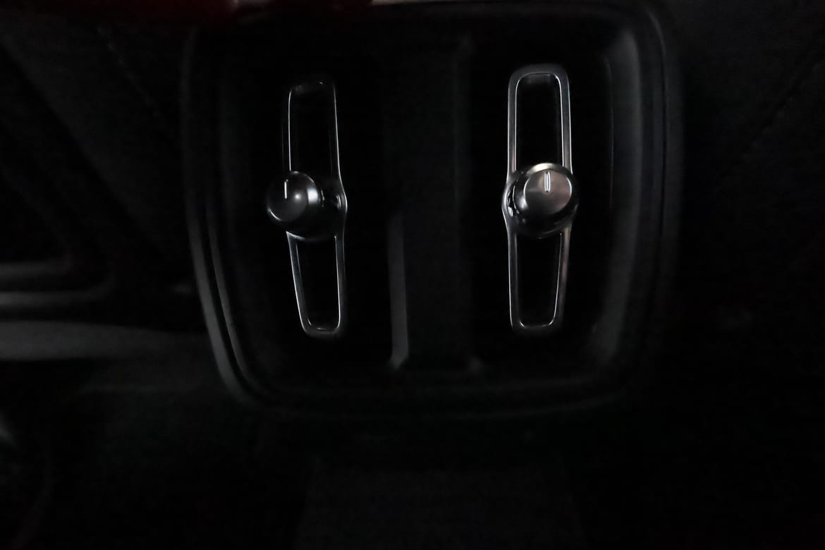 Volvo XC40 2024 - miniatyr 19