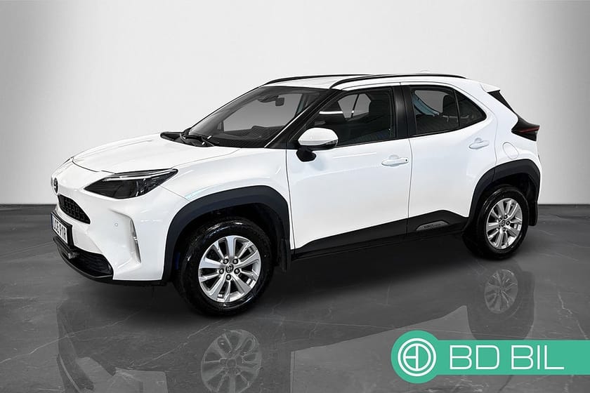 Bild 2 av Toyota Yaris Cross Hybrid AWD-i e-CVT Active VÄRMARE BACKKAMERA APPLE CARPLAY