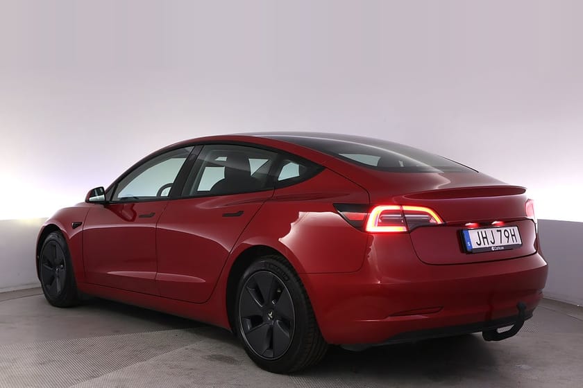 Bild 4 av Tesla Model 3 Long Range AWD Refresh Autopilot Pano Drag