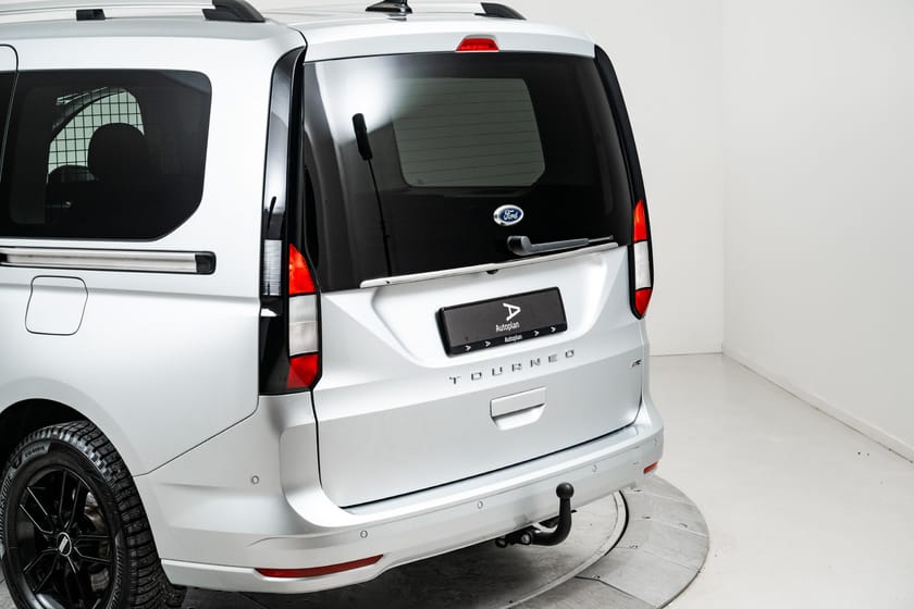Bilde 5 av Ford Tourneo Connect 235 L2 2,0 TDCi 122hk Proff+ AWD Krok ACC Webasto Kamer