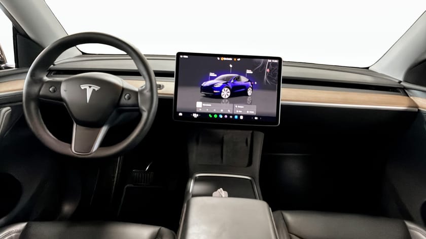 Bild 4 av Tesla Model Y Long Range AWD 514HK DRAG PANO KAMERA