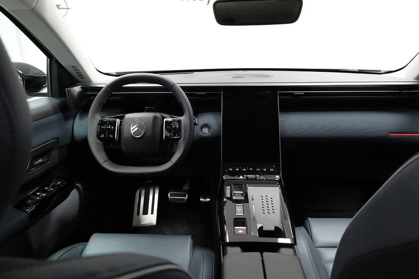 Bild 3 av Citroën C5 Aircross Hybrid 145 MAX 145Hk / Adaptiv / 360 Kamera