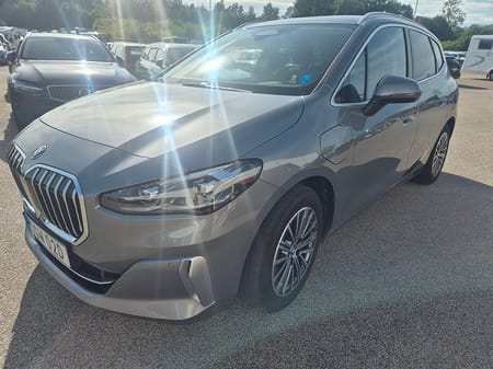 BMW 225e xDrive Active Tourer 225 E X-DRIVE Elbil 225HK 4x4 Läder