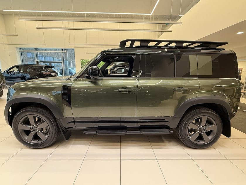 Bild 3 av Land Rover Defender P300e PHEV 110 X-Dynamic SE