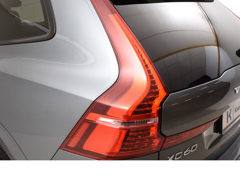 Bilde 3 av Volvo XC60 T8 AWD Recharge 390 HK/R-Design/360 g.k./Hengerfeste