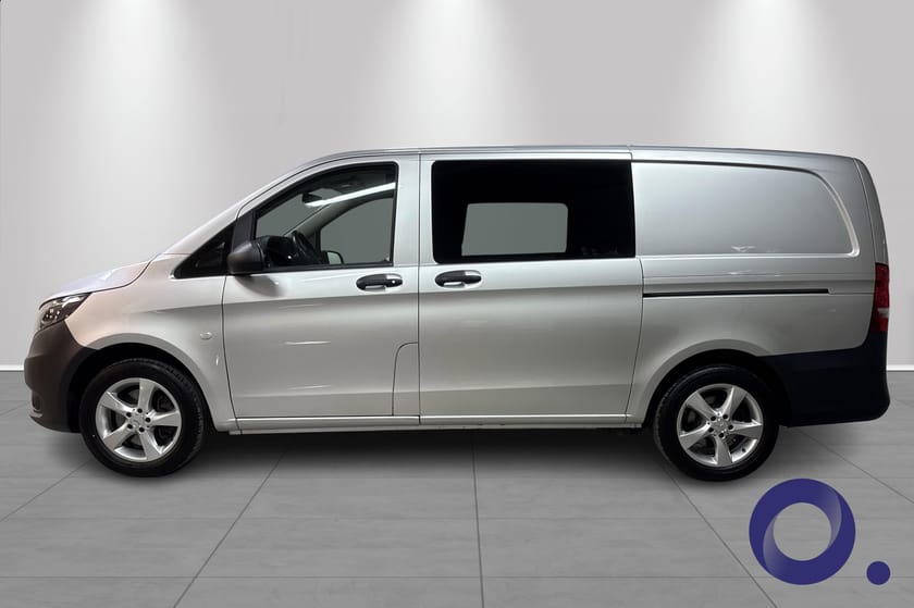 Bilde 2 av Mercedes-Benz Vito 116 CDI 4MATIC 2.8t A2 | KAMERA, HENGERFESTE, WEBASTO++