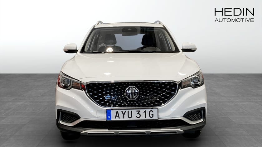 Bild 2 av MG ZS EV LUXURY 45KWH 143 HK | PANO | BACKKAMERA