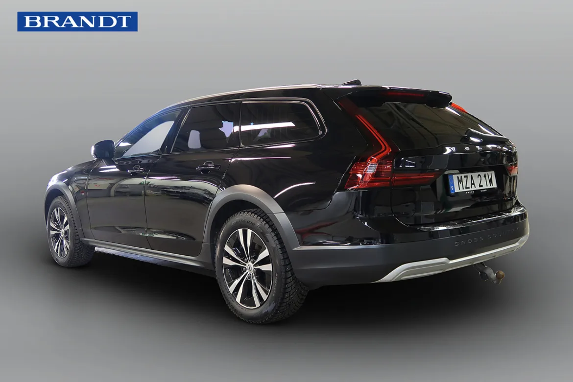 Volvo V90 Cross Country