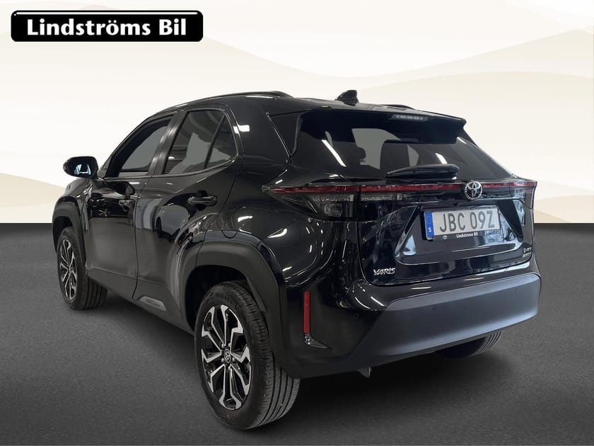 Bild 4 av Toyota Yaris Cross Hybrid 115 AWD-i Active Plus 1.5 116hk S&V-Hjul