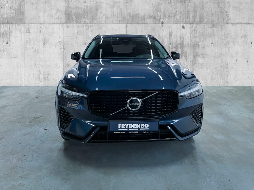 Bilde 2 av Volvo XC60 Recharge T6 Plus Dark SEMI.EL.HF|PANO|TONEDE|SUB|19"++