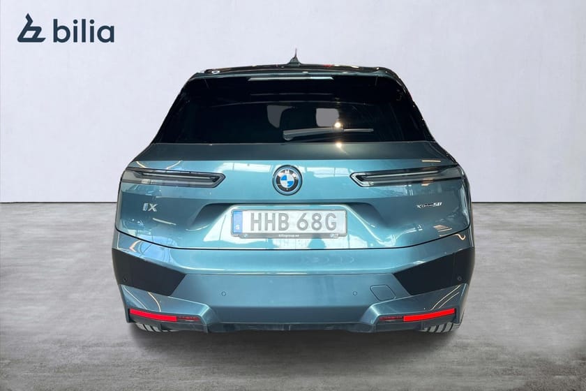 Bild 5 av BMW iX xDrive50 Sportpaket/H/K/Laser/Drag/Adaptiv fart/Rattvär