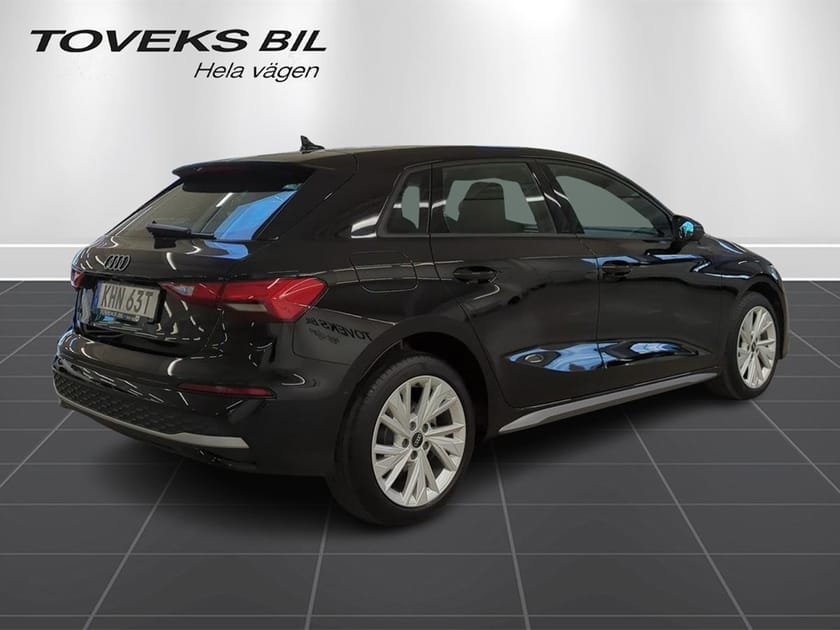Bild 3 av Audi A3 Sportback 40 TFSI e 204 hk Laddhybrid 14 mil