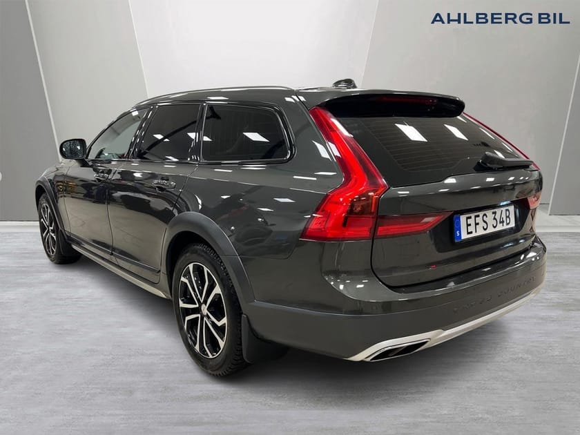 Bild 5 av Volvo V90 Cross Country D4 AWD Advanced SE II, Läderklädsel, Parkeringskamera 360, Dragkrok Halvautomatisk, Vinterhjul Dubb