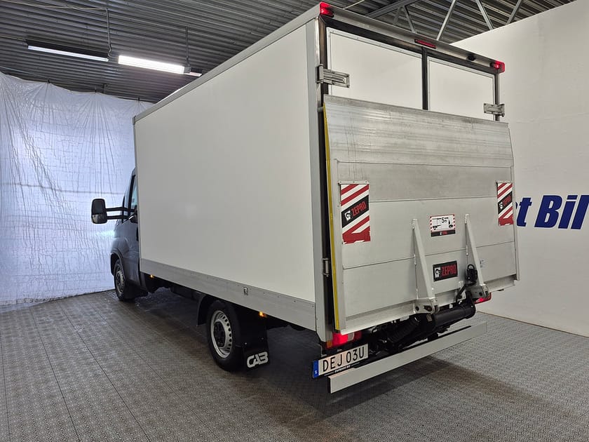 Bild 5 av Iveco Daily 35-140 Chassi Cab Kylbil med Påbyggt Skåp o Dörrar Nattkyla 2.3 JTD 136HK A
