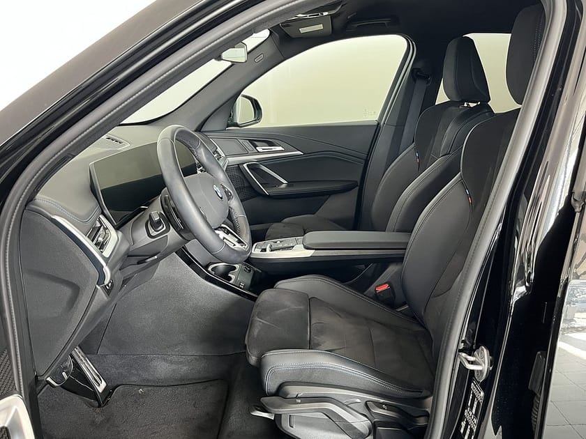 Bild 5 av BMW X1 sDrive18i 4,95 ränta M Sport Drag Sportstolar Rattvärme