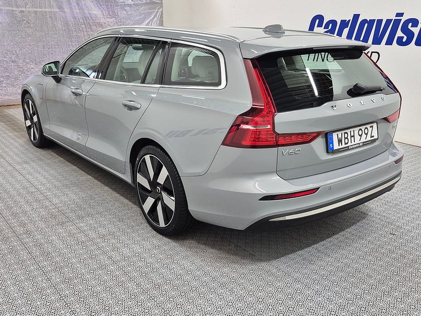 Bild 5 av Volvo V60 T6 Recharge Core Bright plug in AWD 350HK 4x4 Läder