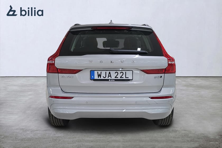 Bild 5 av Volvo XC60 B5 AWD Bensin Core / Google /  Värmare