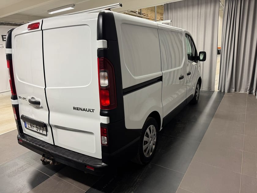 Bild 5 av Renault Trafic Skåpbil L1  2.9t 1.6 dCi Euro 6 drag, värmare, lastbågar, MOMS