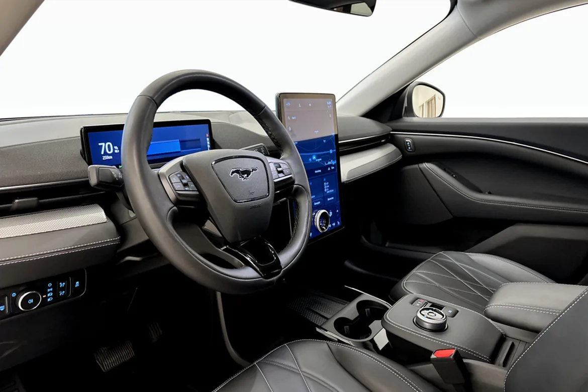 Ford Mustang Mach-E Standard Range