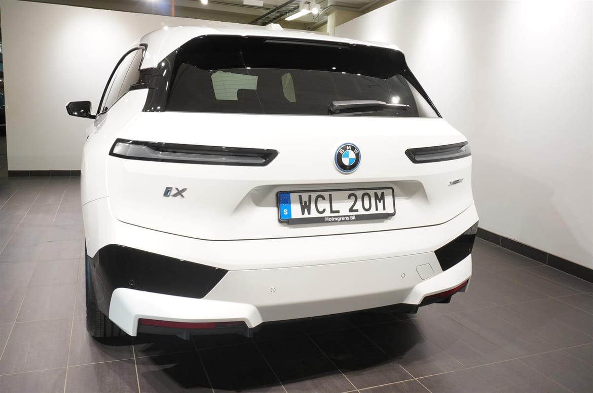 BMW iX xDrive50, 524ps, 2024