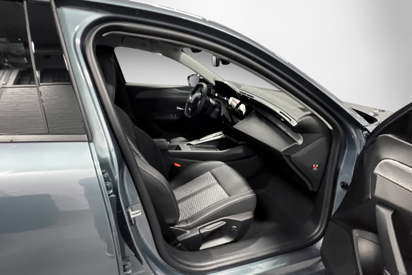 Bild 4 av Peugeot 308 SW Hybrid 136 Alluré AUT PREMIÄR !!!