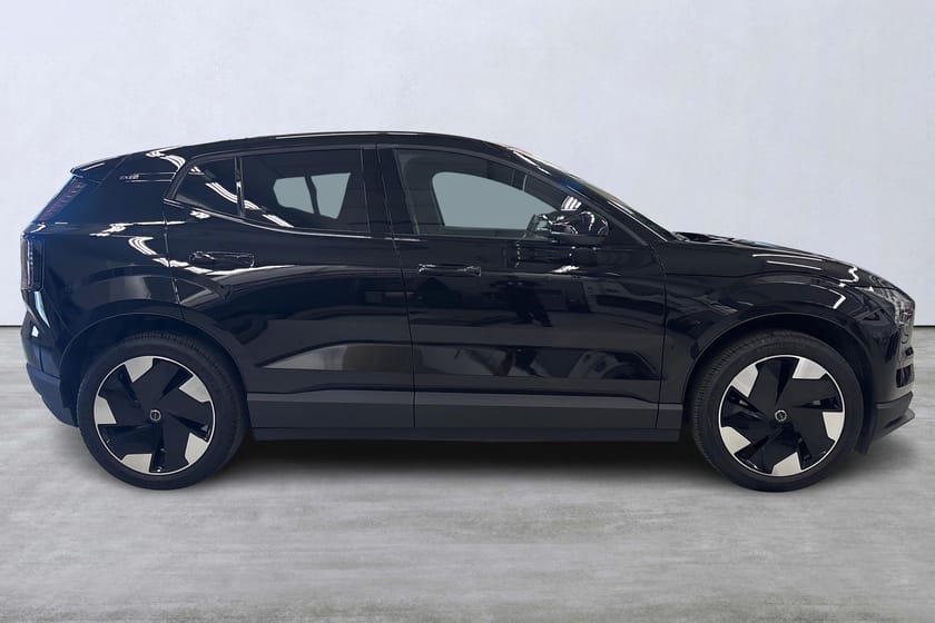 Bild 3 av Volvo EX30 Single Motor Extended Range M R Plus Edition