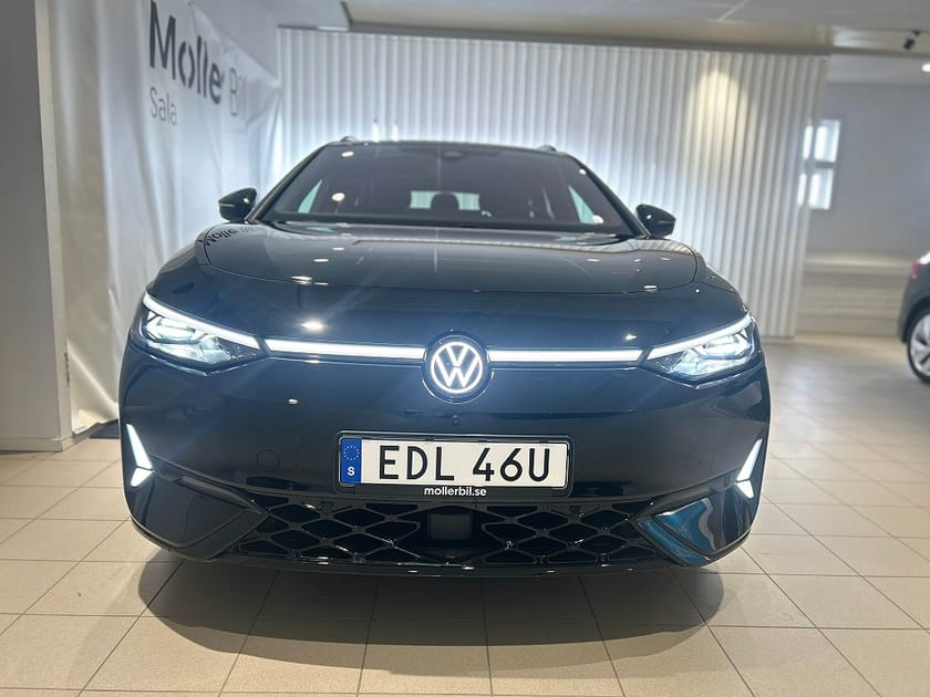 Bild 2 av Volkswagen ID.7 GTX Tourer 340hk 300 MIL|Dragkrok|360Kamera|Moms