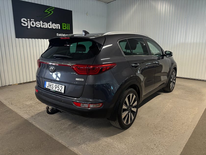 Bild 4 av Kia Sportage 1.7 CRDi Advance Kamera Drag Navi JBL