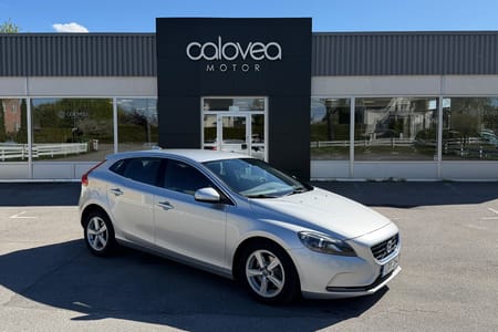 Volvo V40 D2 120 hk Manuell 6vxl - Dieselvärmare, Kamrem bytt