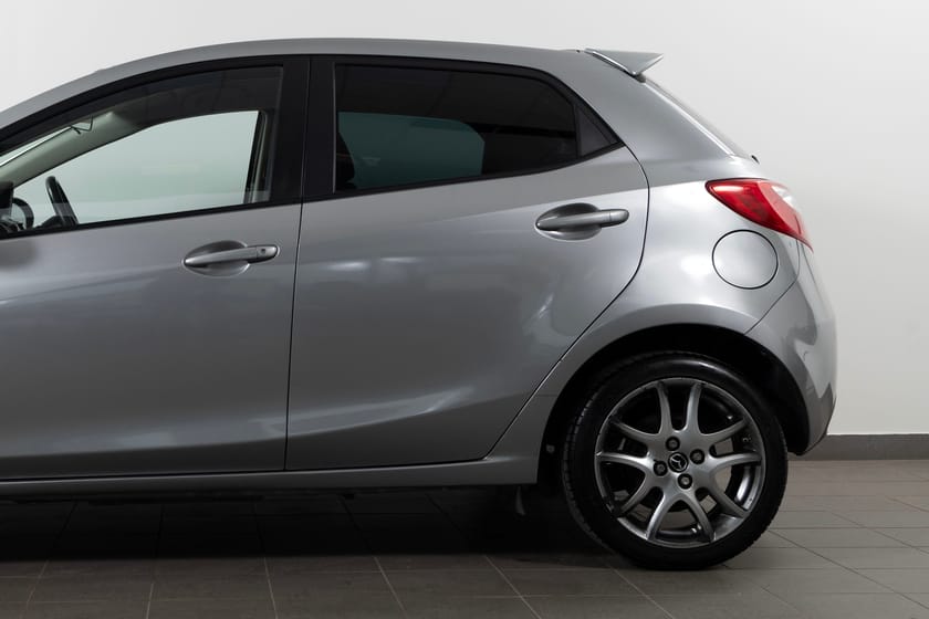 Bild 5 av Mazda 2 Navigation/Parkeringssensorer/tonaderutor