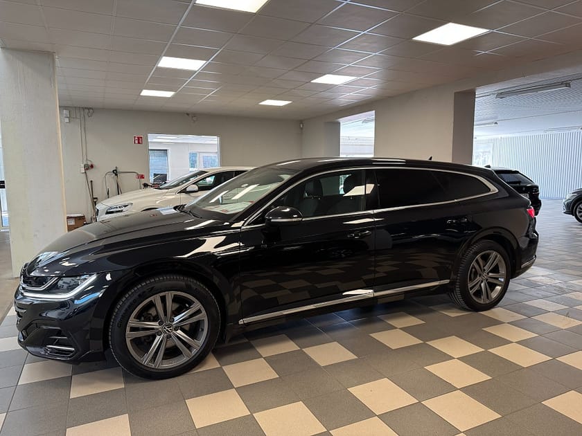 Bild 2 av Volkswagen Arteon eHybrid Shooting Brake 1.4 TSI R-Line Cockpit Navi Drag