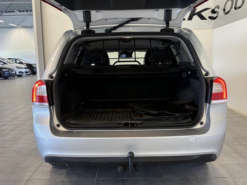 Bild 5 av Volvo V70 Momentum D4 163hk Drag