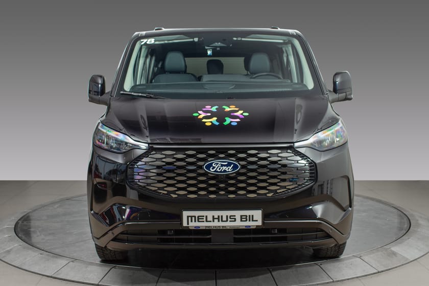 Bilde 2 av Ford E-Tourneo Custom 340 8- seter /218hk/Titanium X/360/AGR førerseter/Krok