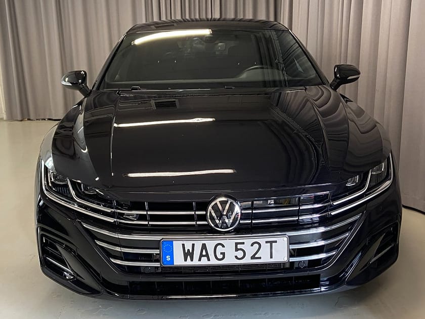 Bild 2 av Volkswagen Arteon eHybrid Shooting Brake 218hk R-Line Drag Navi